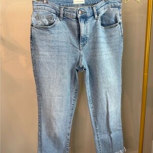 Classic Light Blue Cropped Jeans